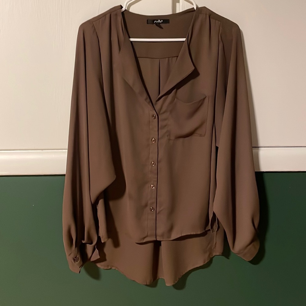 Papaya brown blouse. Size: medium